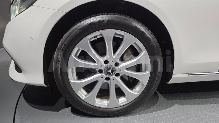 Mercedes Benz E Class 2019 — 5