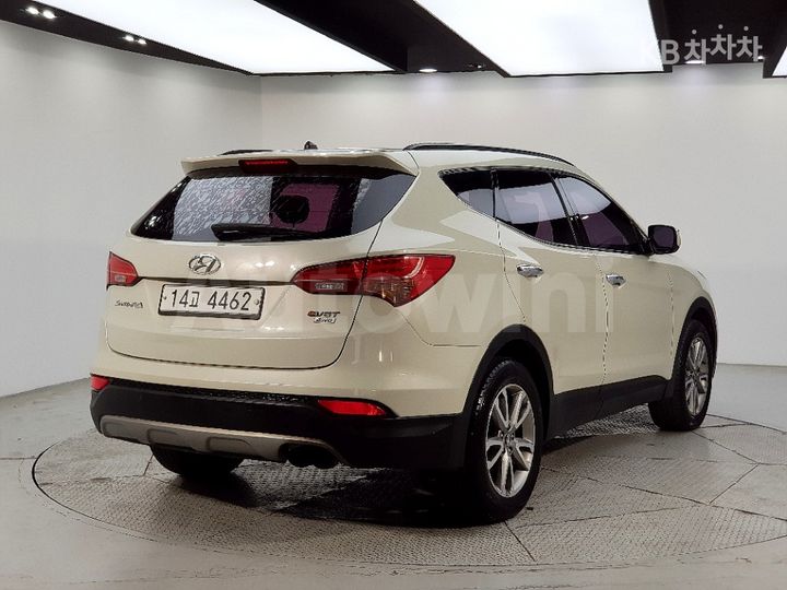Hyundai SantaFe 2014 — 4