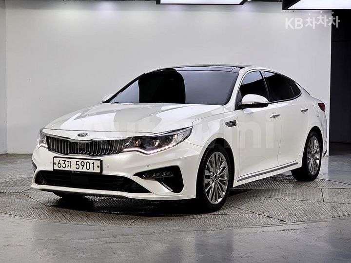 Kia K5 2019 — 2