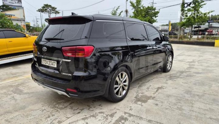 Kia Carnival 2020 — 3