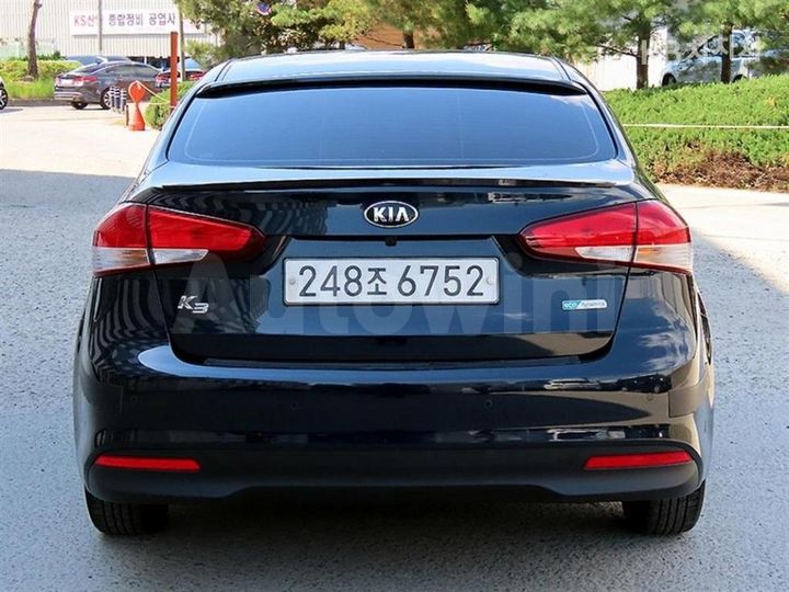 Kia K3 2017 — 4