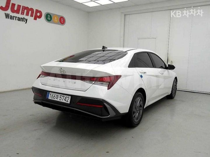 Hyundai Avante 2024 — 4