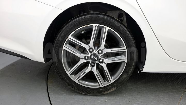 Kia K3 2019 — 5
