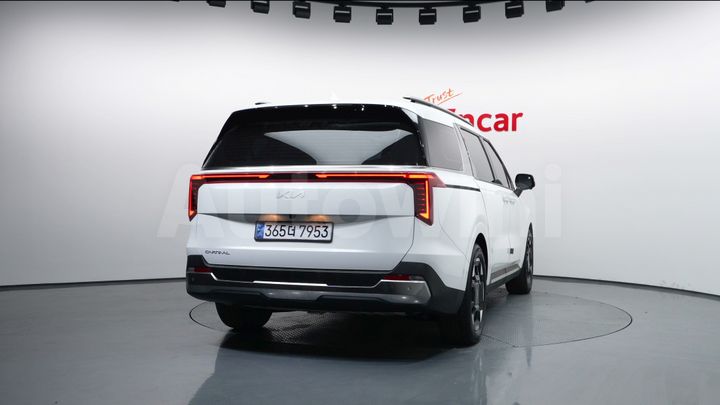 Kia Carnival 2024 — 4
