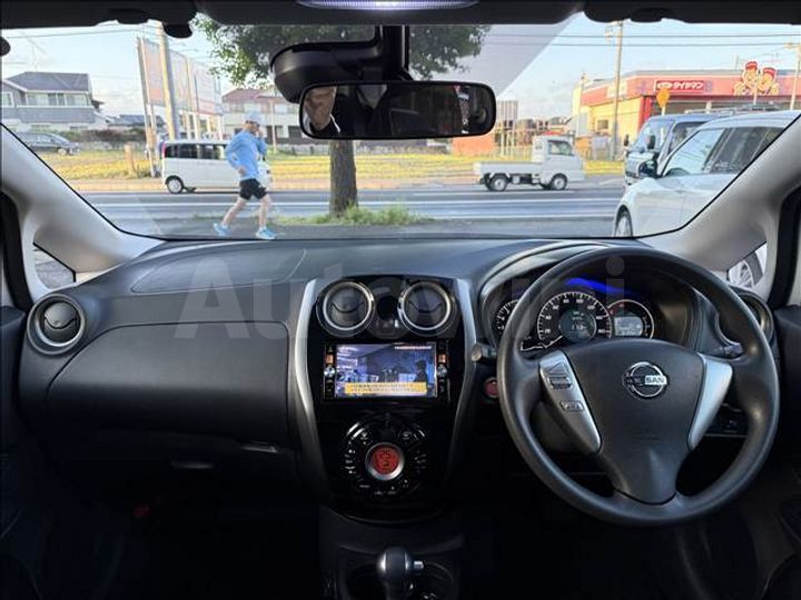 Nissan Note 2015 — 2