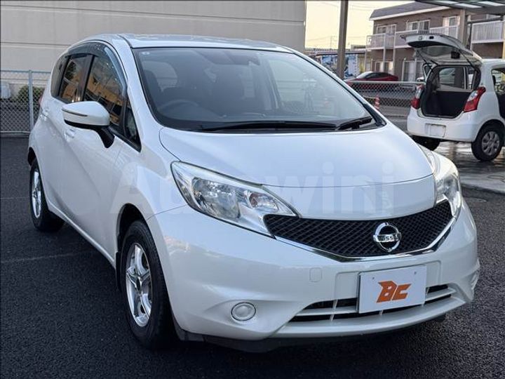 Nissan Note 2015 — 5