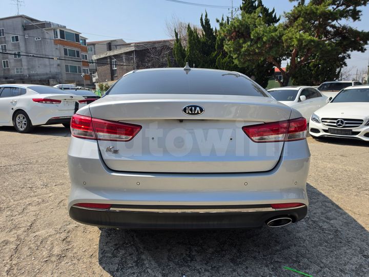 Kia K5 2017 — 5