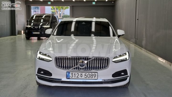 Volvo S90 2021 — 3