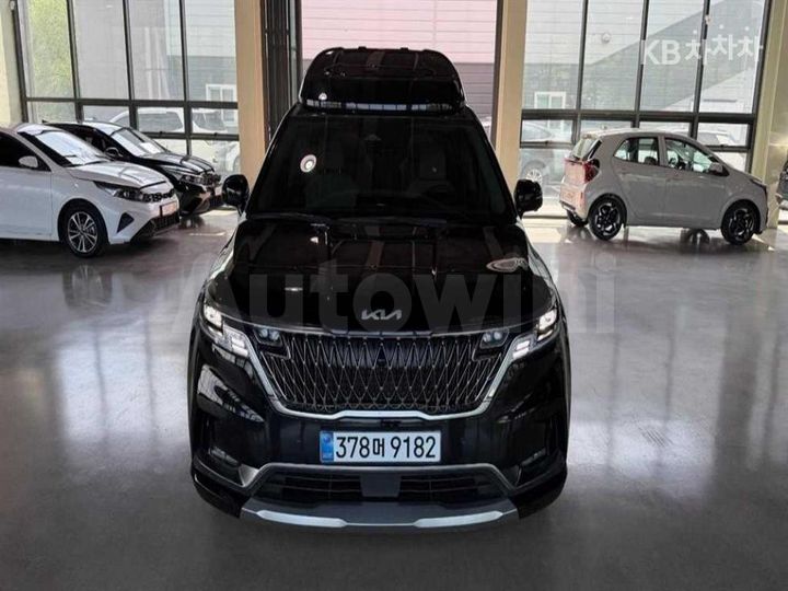 Kia Carnival 2023 — 2