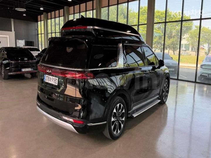 Kia Carnival 2023 — 3