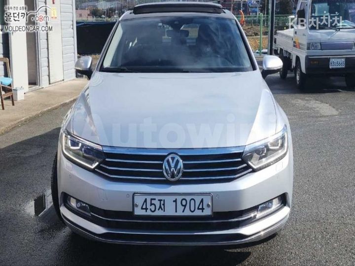 Volkswagen Passat 2018 — 2