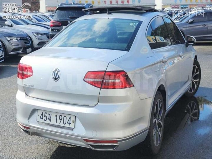 Volkswagen Passat 2018 — 3