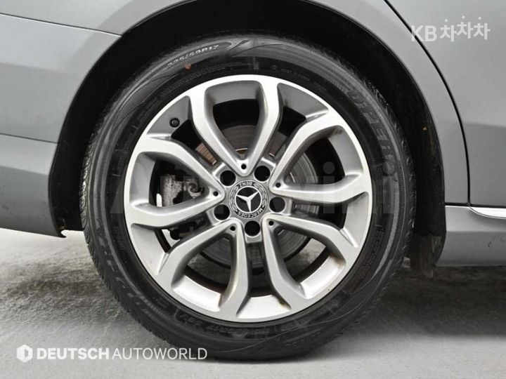 Mercedes-Benz C Class 2017 — 5