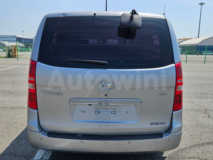 Hyundai Starex 2017 — 4