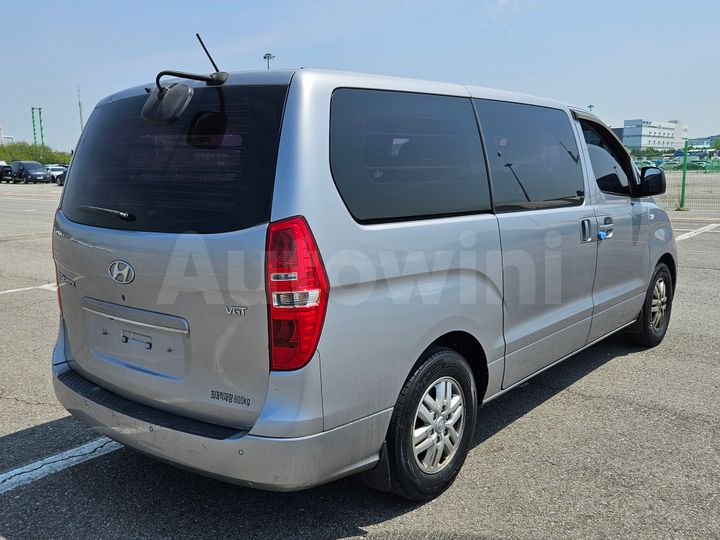 Hyundai Starex 2017 — 5