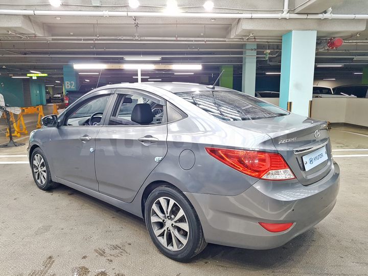 Hyundai Accent 2014 — 5