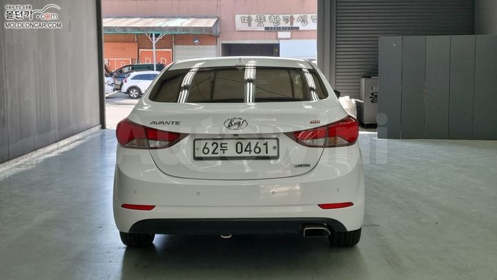 Hyundai Avante 2015 — 4