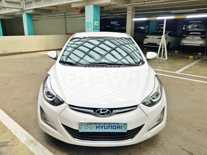 Hyundai Avante 2016 — 3
