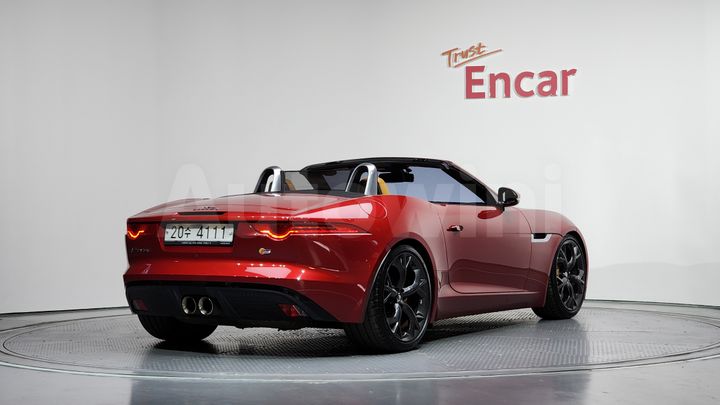 Jaguar F Type