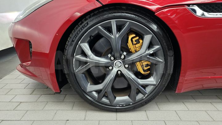 Jaguar F Type