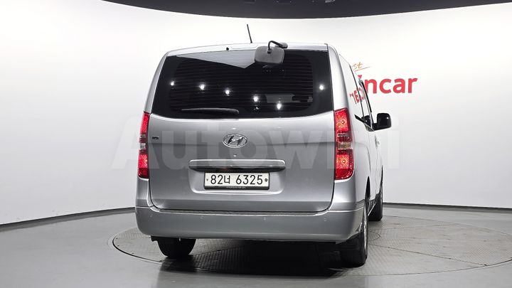 Hyundai Starex 2017 — 4
