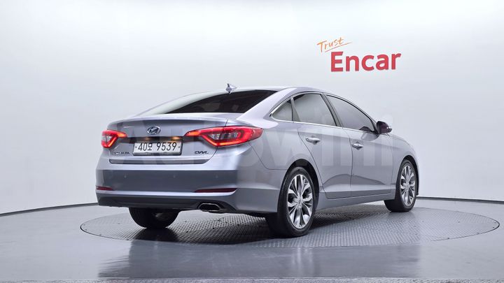 Hyundai Sonata 2015 — 2