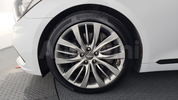 Hyundai Genesis 2015 — 5