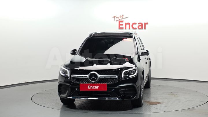 Mercedes Benz GLB Class 2023 — 2