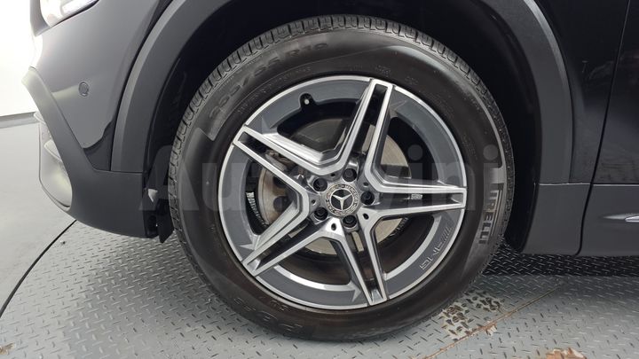 Mercedes Benz GLB Class 2023 — 4
