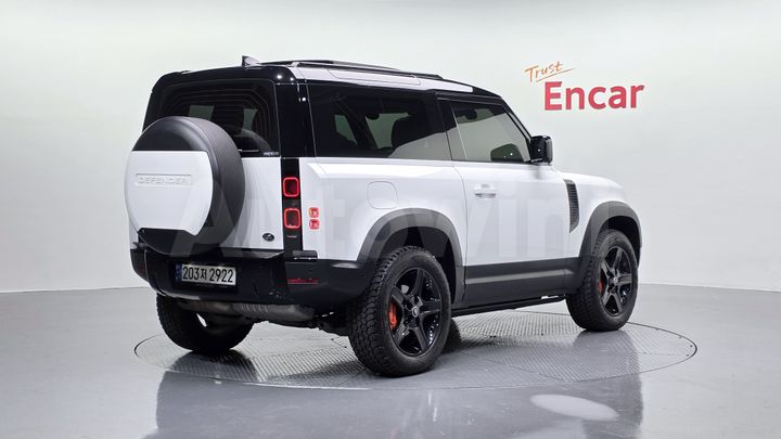 Land Rover Defender 2022 — 2