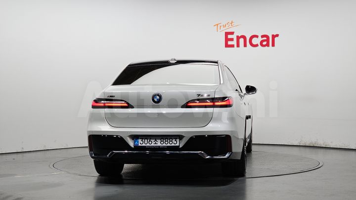 BMW 7 Series 2023 — 4
