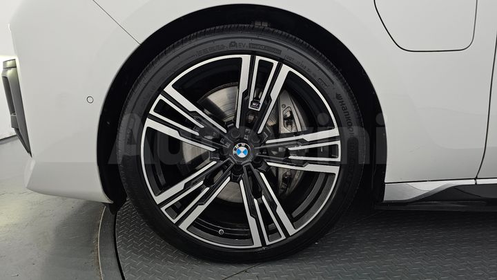 BMW 7 Series 2023 — 5
