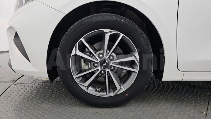 Kia K3 2022 — 4