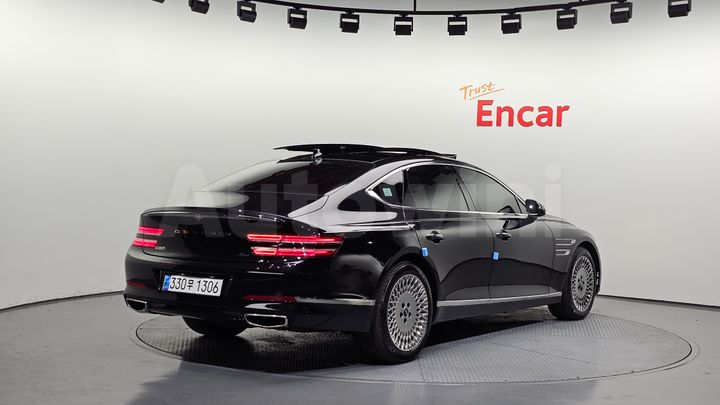 Genesis G80 2022 — 2