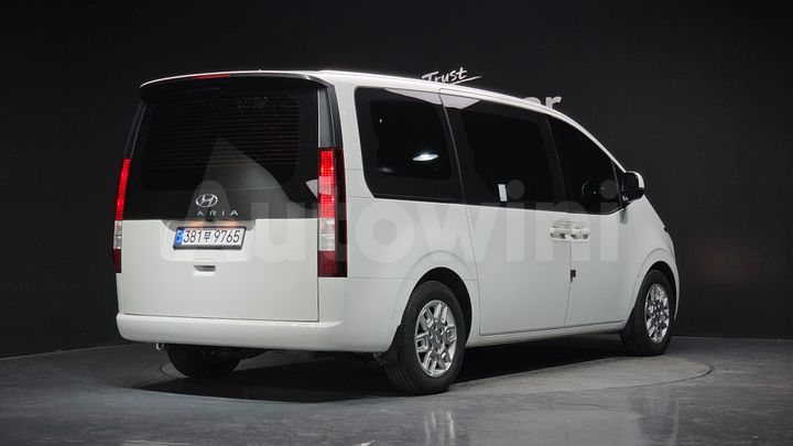 Hyundai Staria 2022 — 2