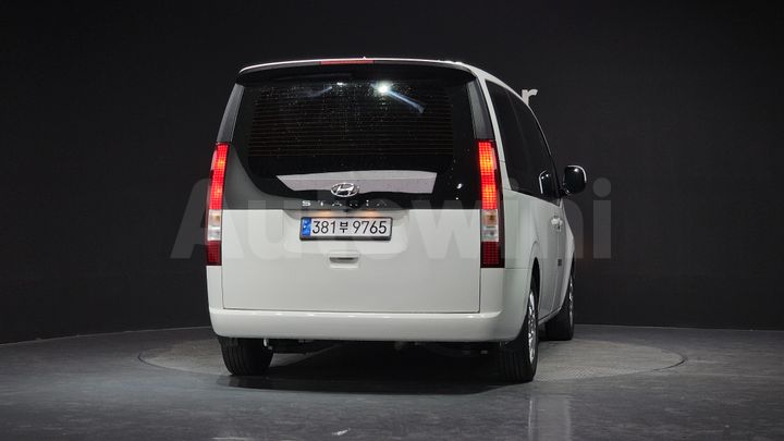Hyundai Staria 2022 — 4