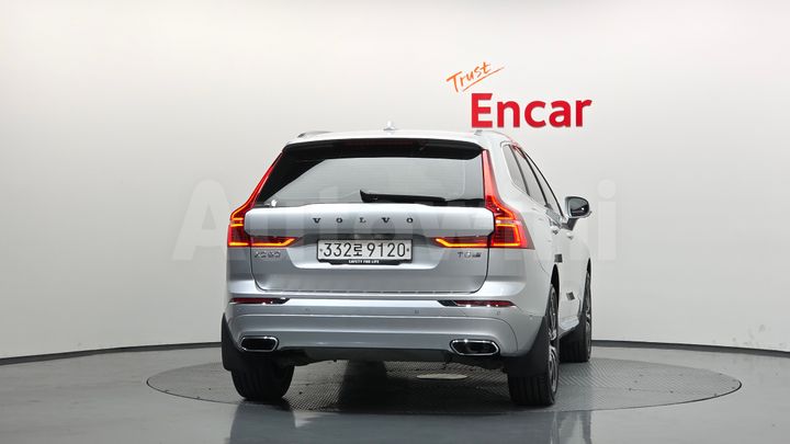 Volvo XC60 2020 — 4
