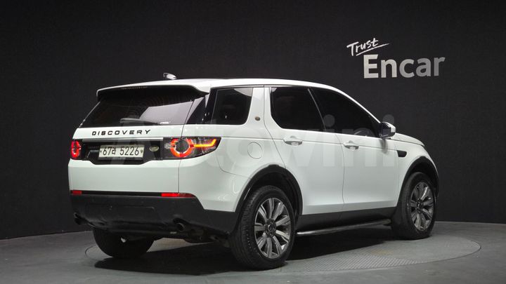 Land Rover Discovery Sport 2017 — 2