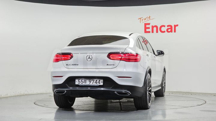 Mercedes Benz GLC Class 2018 — 4