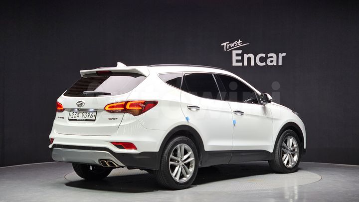 Hyundai SantaFe 2016 — 2