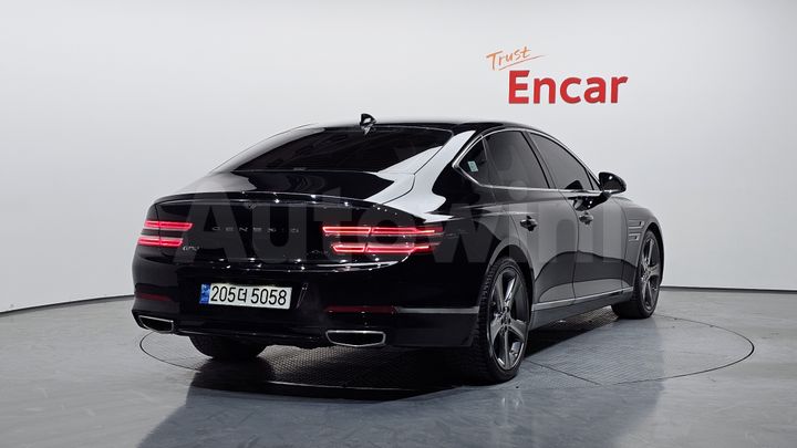 Genesis G80 2022 — 2