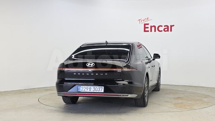 Hyundai Grandeur 2025 — 4