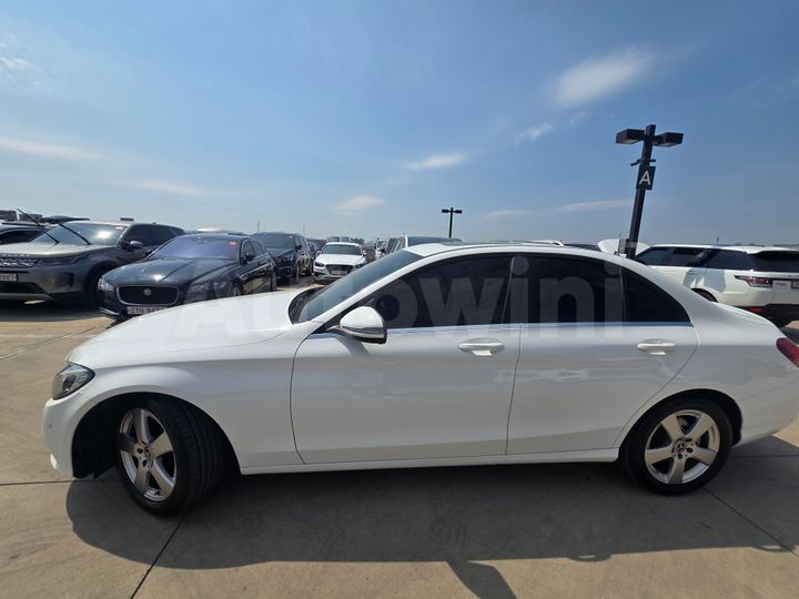 Mercedes Benz C Class 2018 — 2