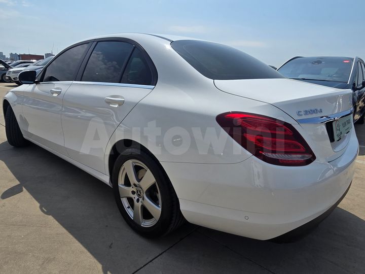 Mercedes Benz C Class 2018 — 3