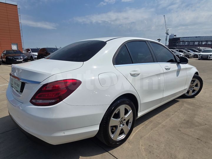 Mercedes Benz C Class 2018 — 5