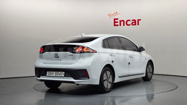 Hyundai Ioniq 2020 — 2