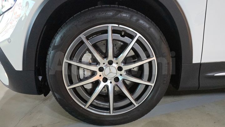 Mercedes Benz GLB Class 2023 — 5