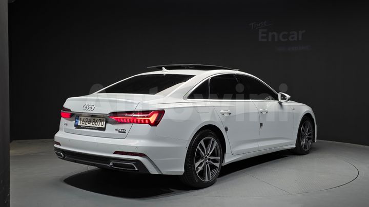 Audi A6 2022 — 2