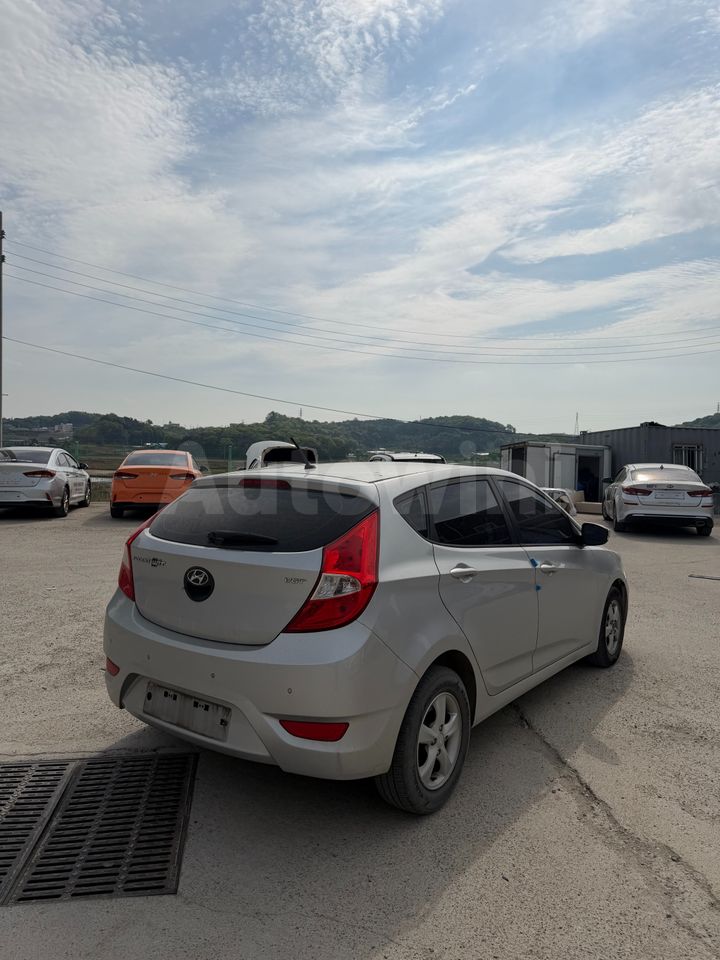 Hyundai Accent 2014 — 3