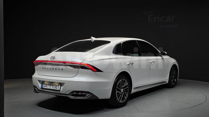 Hyundai Grandeur 2021 — 2